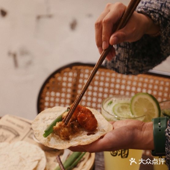 液夜耶烤烧·酒馆