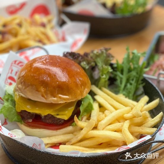 BLESS BURGER堡号