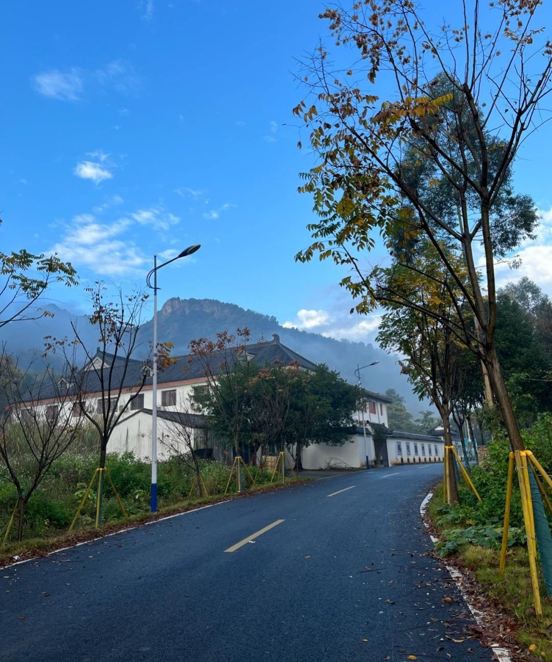 鲸头名胜风景区