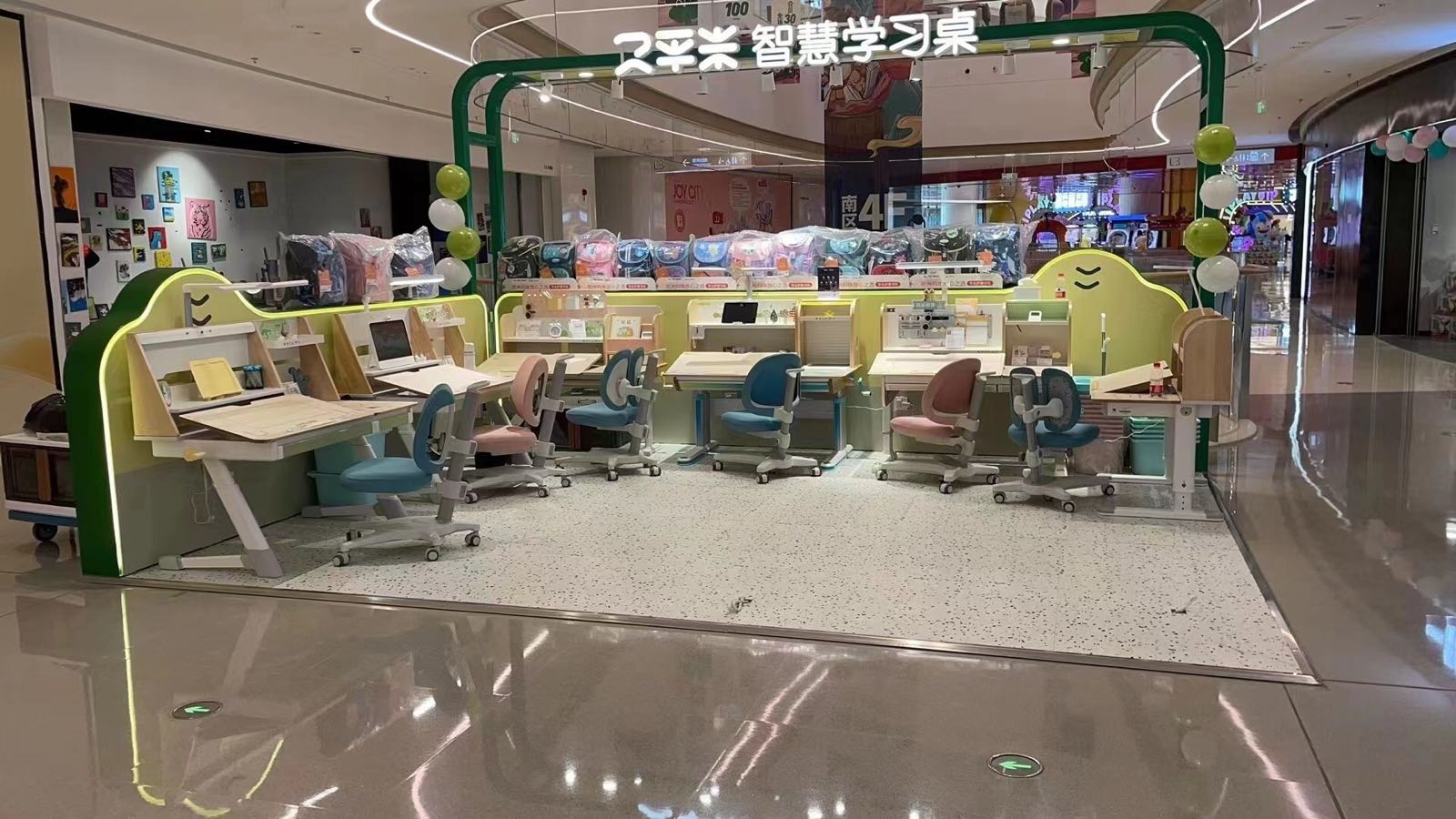 2平米智慧学习桌(重庆大悦城分店