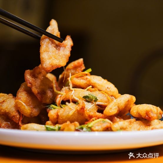 那个炖东北风味餐厅