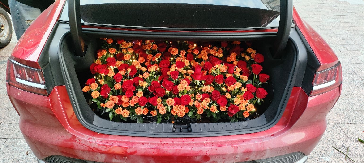 花前约夏花艺馆