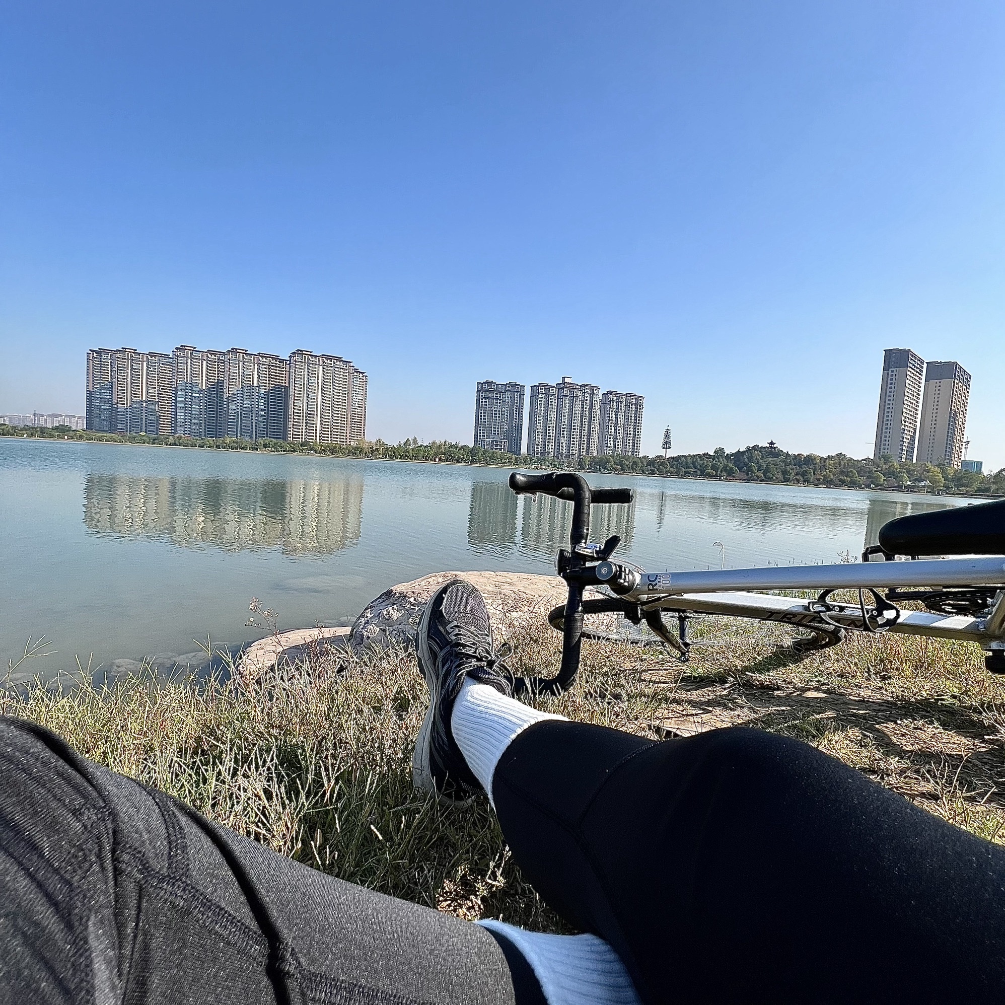 鹿鸣湖
