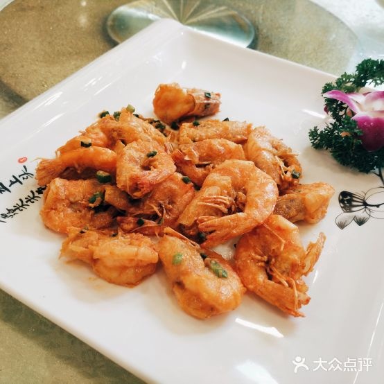 英煌海鲜酒家(四会市体育局西北)