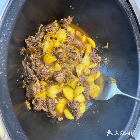 丁大嫂东北菜铁锅炖(大浪店)