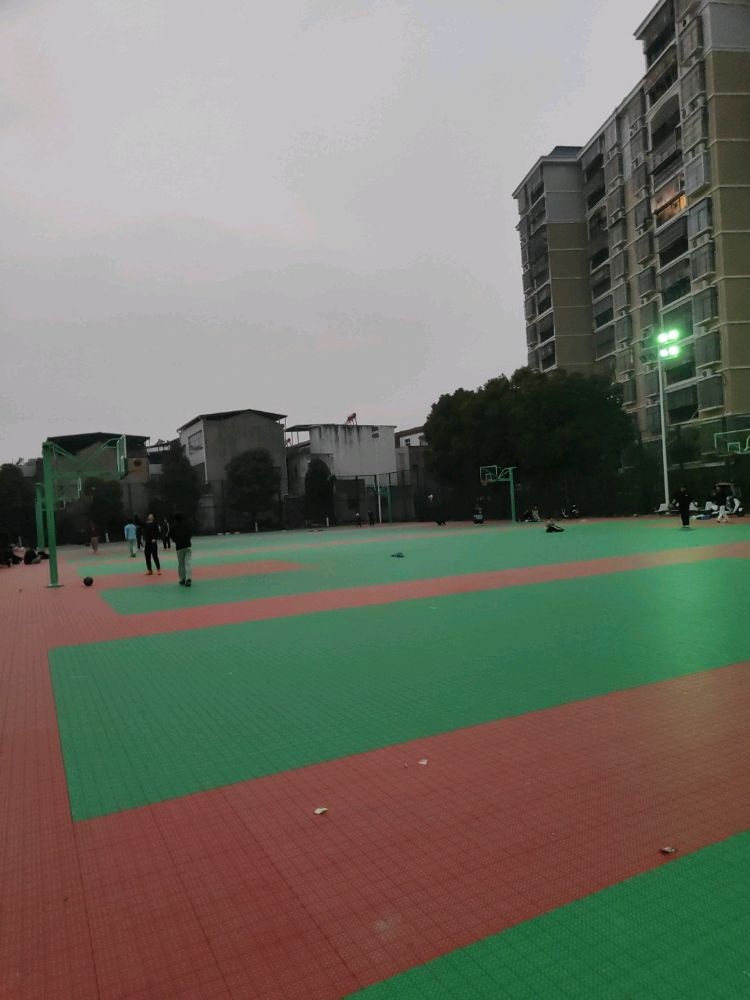 北正街篮球场