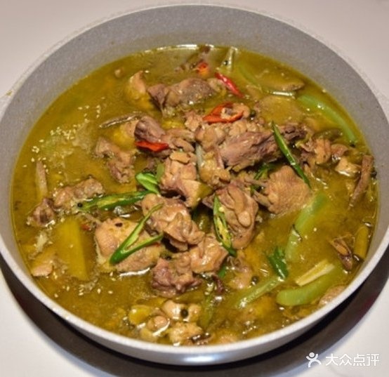 筱晓宁鲜炒鸡(丽彩珠泉广场店)