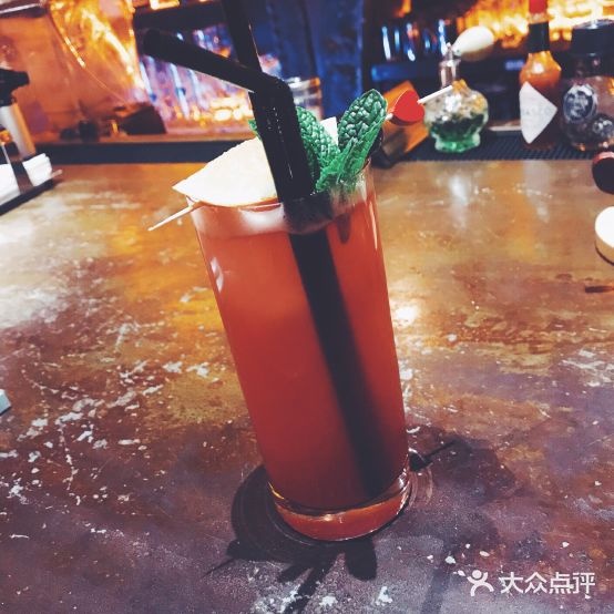 左右威士忌酒吧LR Whisky Bar(铁骑店)