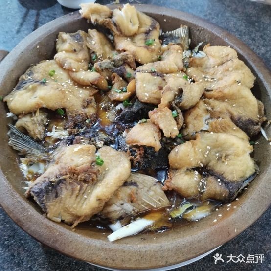 蜀香石锅鱼(泰山西路店)