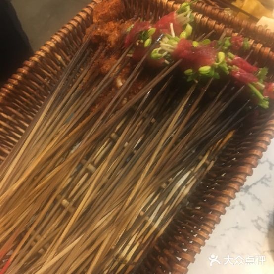 熬脔将牛肉串串