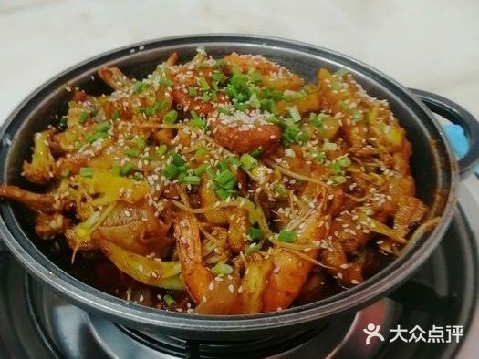 恋上鸭爪爪贵特色干锅(关上双桥店)