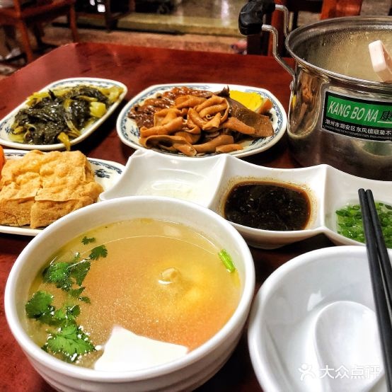 曲毛政宗澄海鹅肉饭(后坛店)
