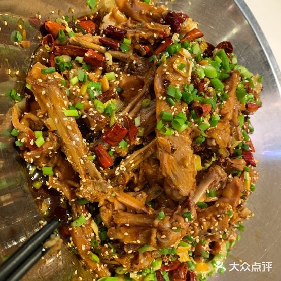 清真蜀味传旗鸭脖爪麻辣时尚干锅(青旅商务大厦店)
