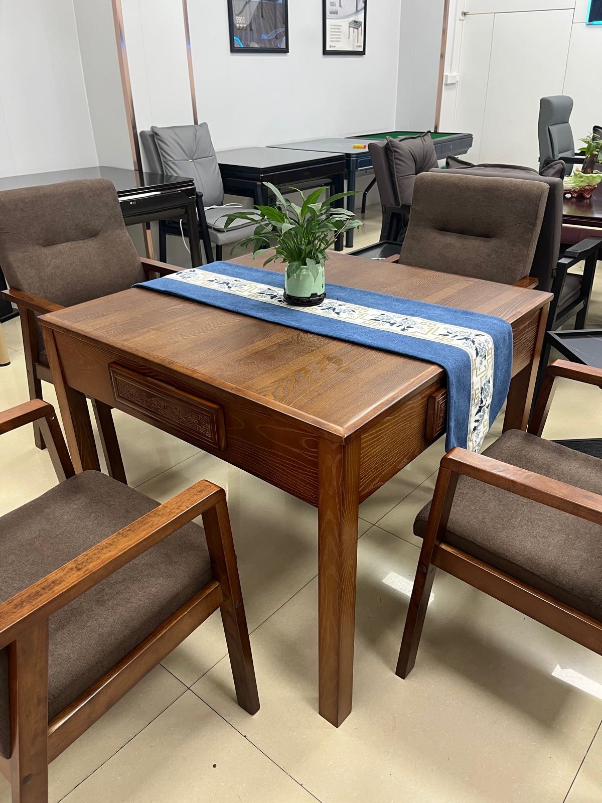 雀友麻机(新景路店)