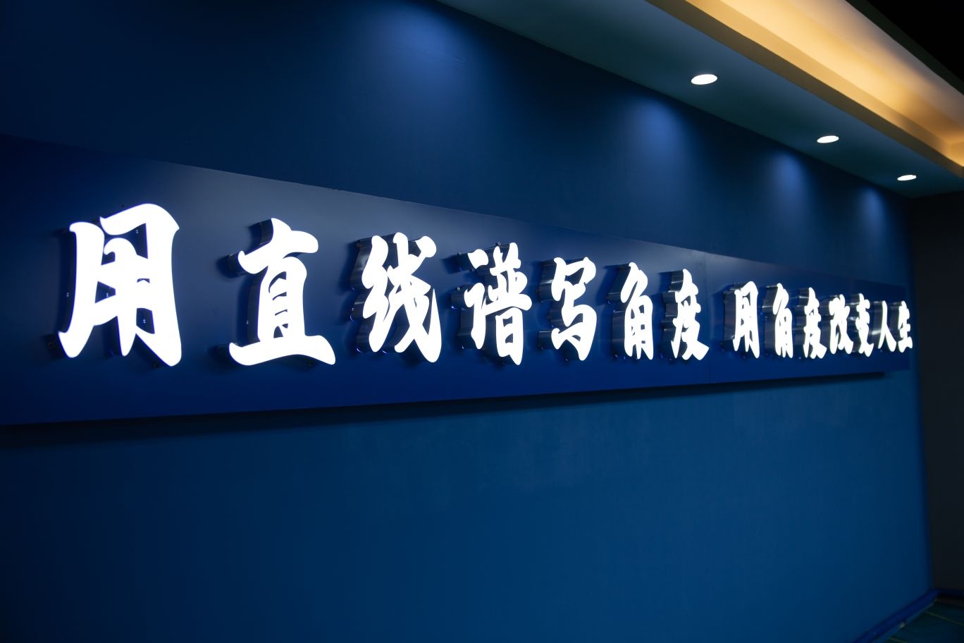 V8台球俱乐部(广场店)