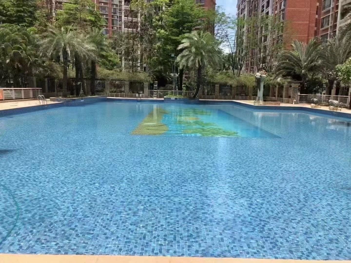 新东方花园游泳池