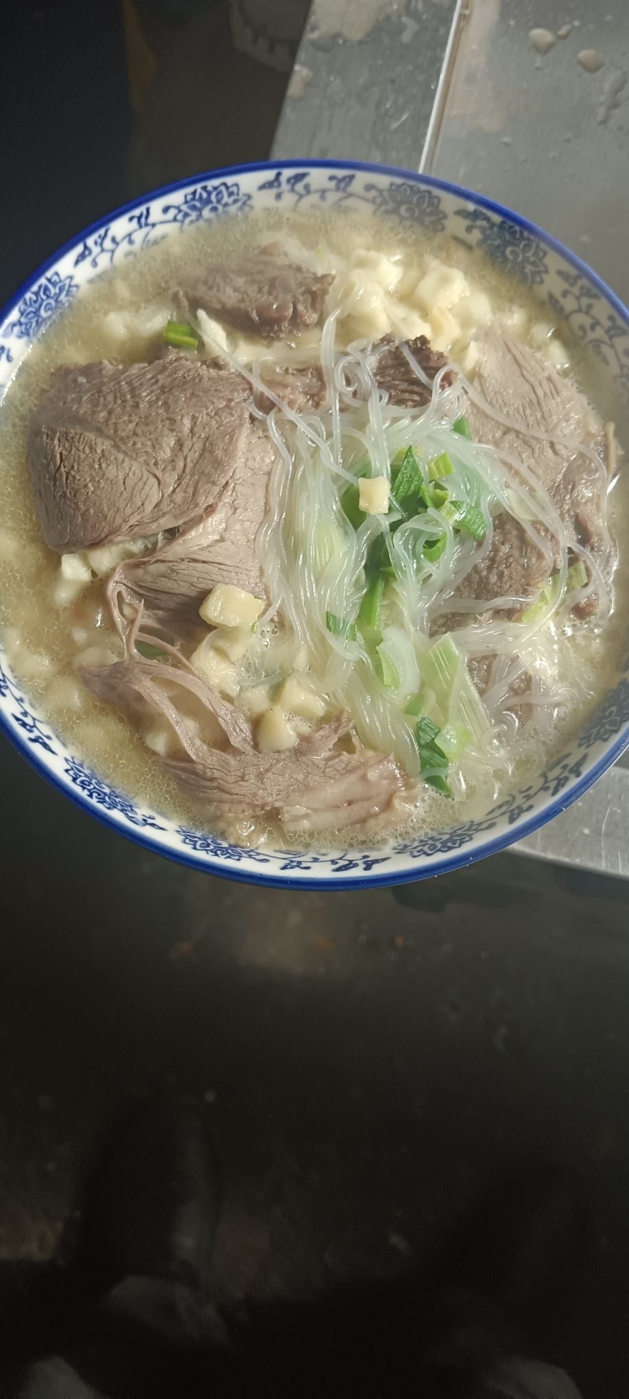 清真伊鸿楼泡馍炒肉片