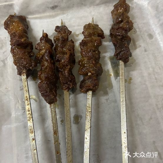 东北枫味烧烤(江光店)