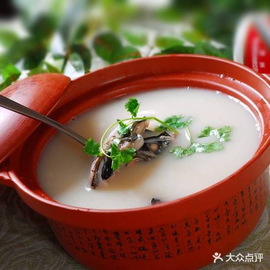 胜任美食