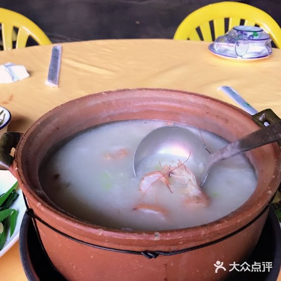 潮汕富顺海鲜砂锅粥