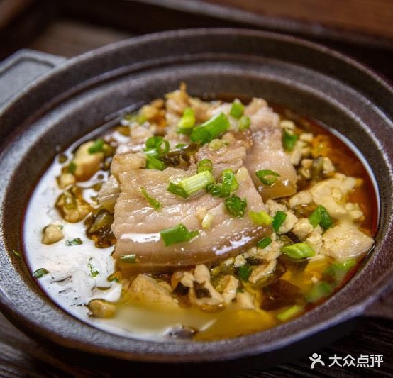 菜根香酒楼(龙栖路店)