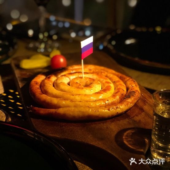 乌拉熊俄邦名都酒馆