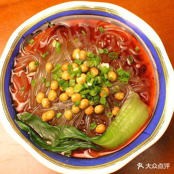 何小胖麻辣烫店(洮水明珠C区点)