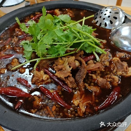 辉记石锅鱼肉