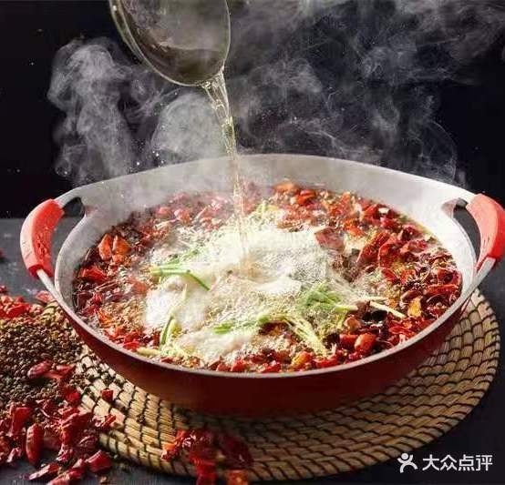 鑫巴蜀川菜馆(车站路店)