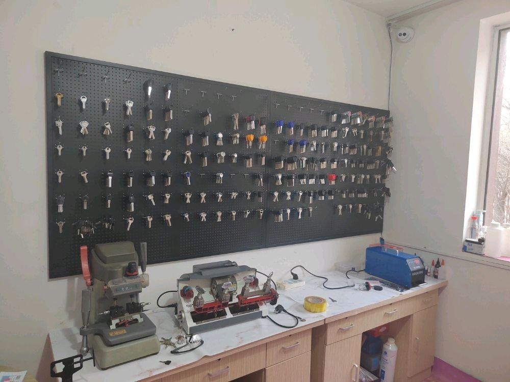 黑马刻章开锁配钥匙