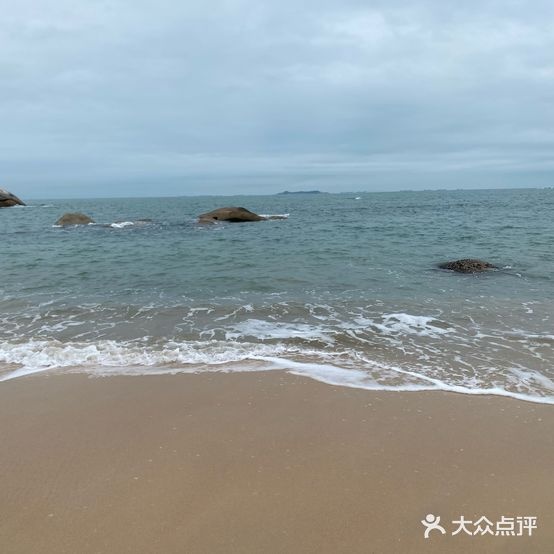 保利金町湾希尔顿逸林酒店-无边泳池