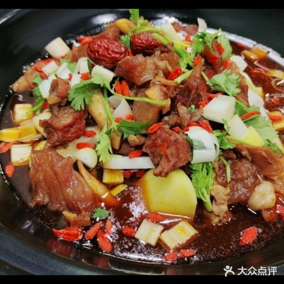 大角牛·筋头巴脑牛锅牛尾