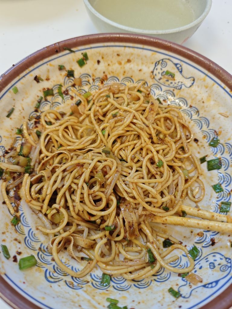 可可清真信阳红油热干面(富田丽景花园店)