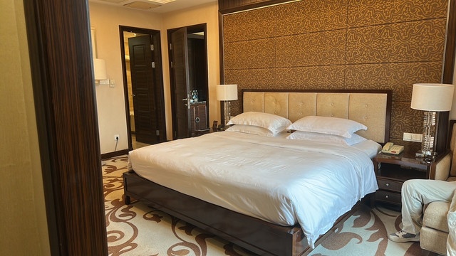 Howard Johnson Zhujitongfang Grand Hotel