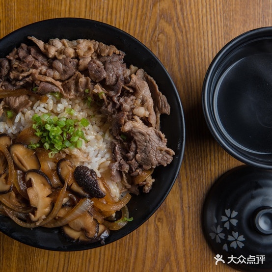 一寸食屋