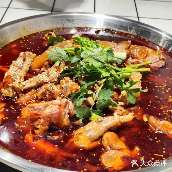 言子秦扎啤蹄花(花溪店)