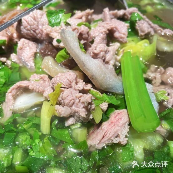 女翘山棘四脚铯濯肖乐牛肉(晋江国际广场店)