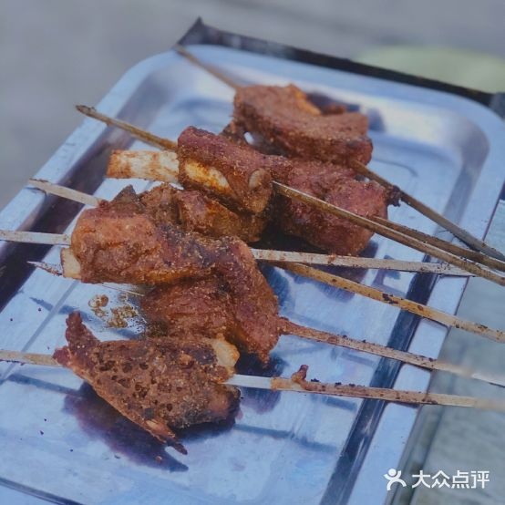 肖家河户外烧烤刘畅烤全羊