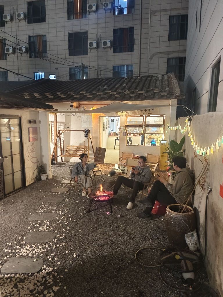 四海酒吧(银滩店)