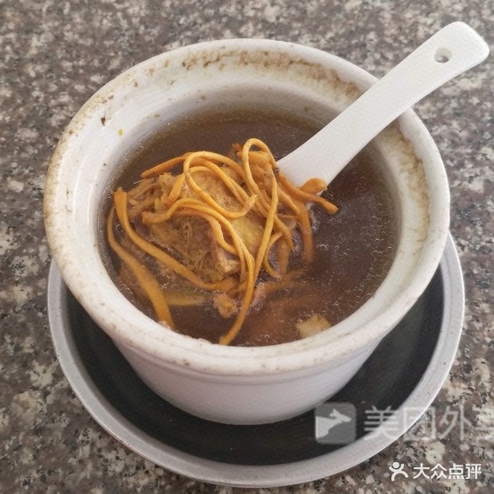 伟源煲仔饭·祝筒饭