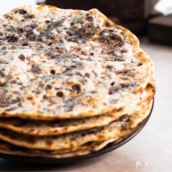 薇蜜梅菜扣肉饼奶茶