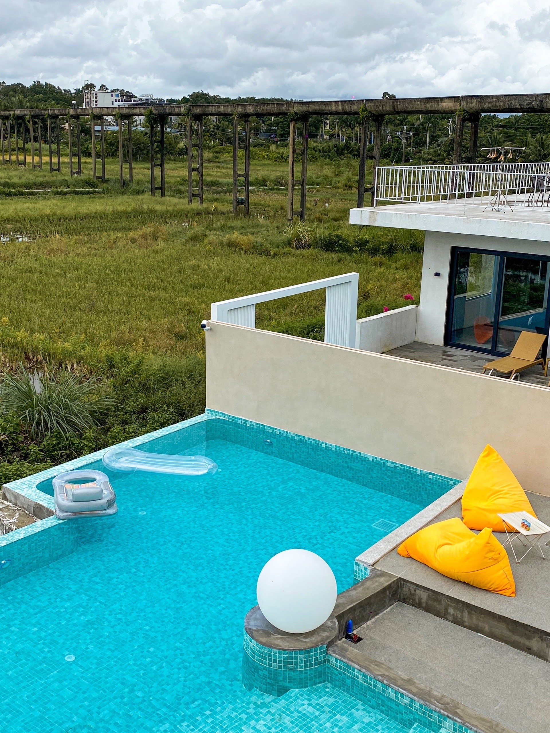 足迹海景民宿(海花路店)