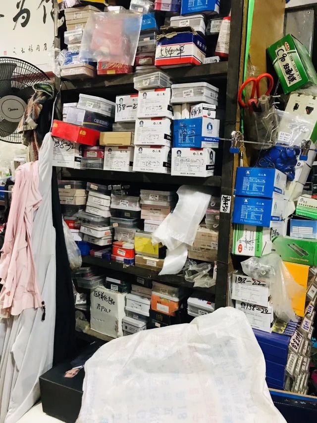 24小时服务开锁换锁