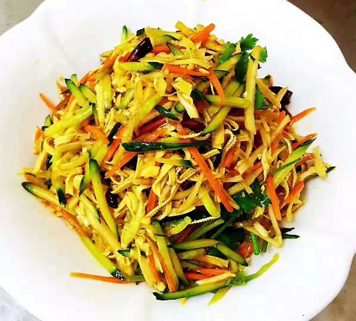鑫鑫东北菜饺子馆(裕盛街店)