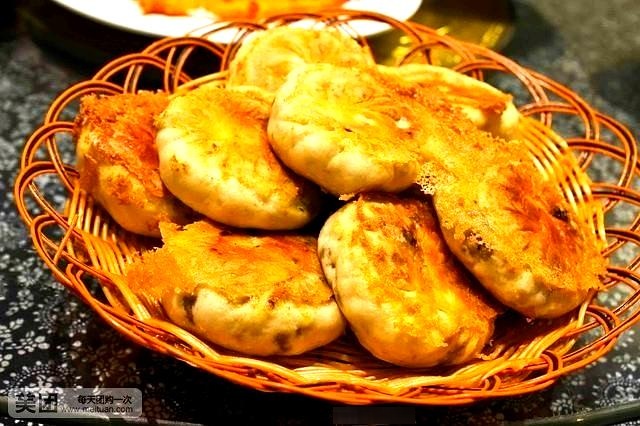 芳林嫂湖边边巧媳妇渔家菜馆