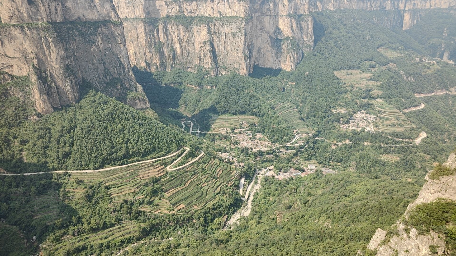 羊老岩村
