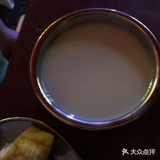 夜饮建政老牌豆浆油条