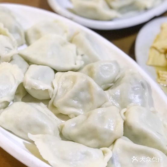 汤师傅·牛系列东北饺子(步行街店)