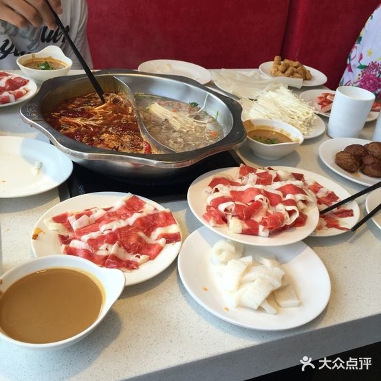 骄色自助火锅(道南店)