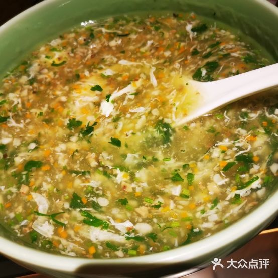 鲁艺花园酒店自助餐厅
